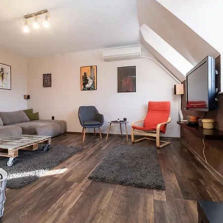 Penthouse Tepeto Apartment *