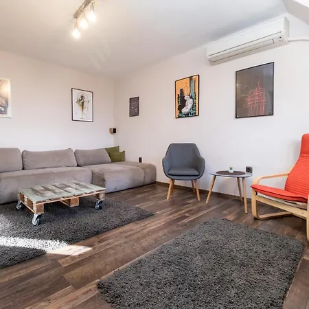 Апартамент Penthouse Tepeto